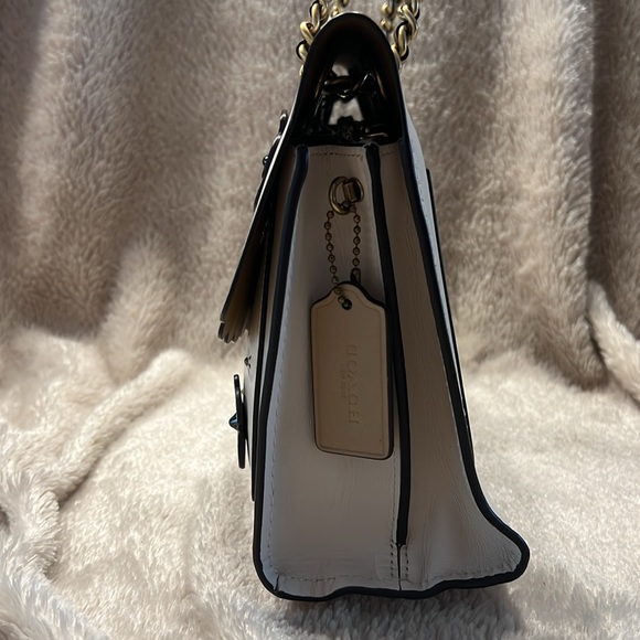 🎉HP🎉 COACH Parker Small Shoulder Bag - Picture 7 of 17